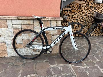 Bicicletta fuji da pista scatto fisso