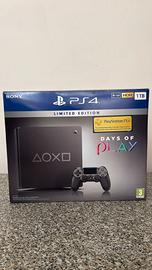 PlayStation 4 con due controller 
