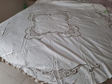 tovaglia bianca tonda