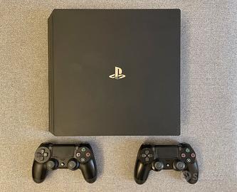 Sony: PlayStation 4 PRO 1 TB con 2 Joystick