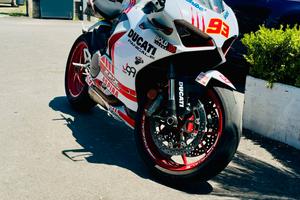 DUCATI PANIGALE V2