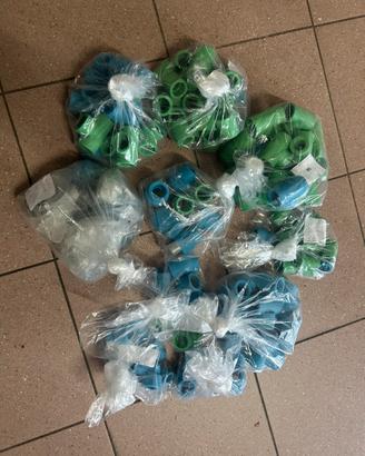 Raccordi in plastica per impianti idrici
