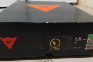 stivali per moto dainese