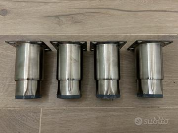 Piedini per frigoriferi e arredi inox professional