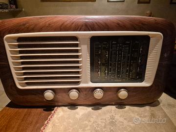 Radio Minerva a valvole anni 50