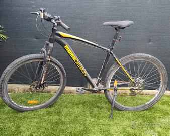 Bicicletta Momo Design 