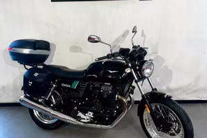 MOTO GUZZI V7 III SPECIAL