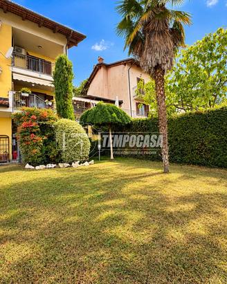 SOLUZIONE SEMINDIPENDENTE CON GIARDINO E TERRAZZI