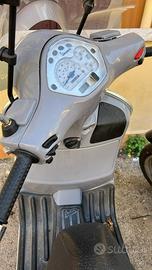 Vespa 300 cc