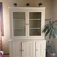 Credenza con vetrina