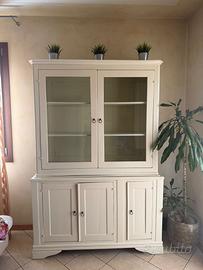 Credenza con vetrina