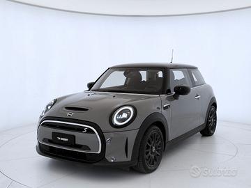 Mini Full Electric Cooper SE Classic - NEOPATENTAT
