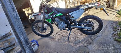 Moto RIEU 125 MRT RANCING
