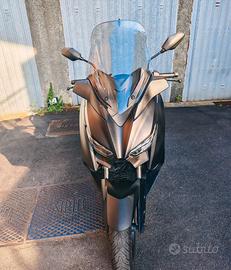 Yamaha XMAX 300 Iron Max