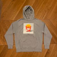 Felpa Nike grigia con stampa