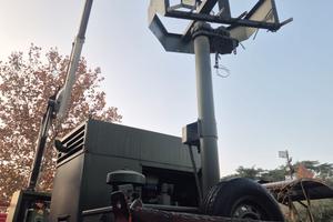 Torre faro di illuminazione motore lombardini