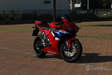 Cbr 600 rr 2026