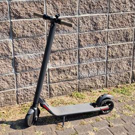 Monopattino elettrico Segway ES2 electric scooter