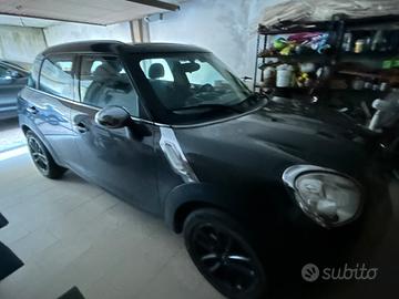 Mini countryman 1.5d motore danneggiato