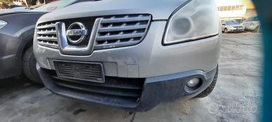 NISSAN QASHQAI 2010 - PARAURTI ANTERIORE