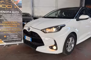 Toyota Yaris 1.5 Hybrid 5 porte Active