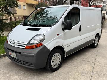 NISSAN Primastar V29 2.5 dci 140 L1H1 IVA COMPRESA