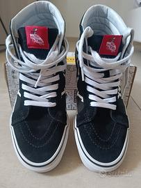 Vans x Peanuts Sk8-Hi Reissue "Snoopy Bones