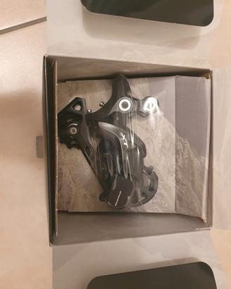 Deragliatore posteriore shimano xt m8000 11 veloci