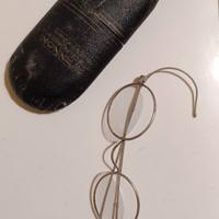 Occhiali da vista antichi