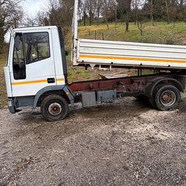 autocarro Iveco 75/12 ribaltabile
