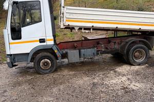autocarro Iveco 75/12 ribaltabile