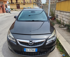 Opel Astra J