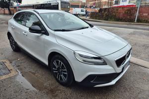 Volvo V40 Cross Country D2 Business Plus