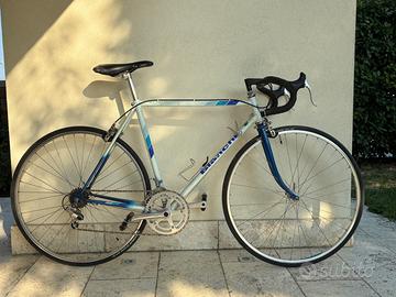 Bici da Corsa Vintage Bianchi (Anni '80) – Modello
