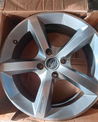 Cerchi in lega ARCASTING da 17", quattro fori