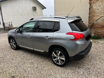 Peugeot 2008 BlueHDi 120 S&S Black Matt