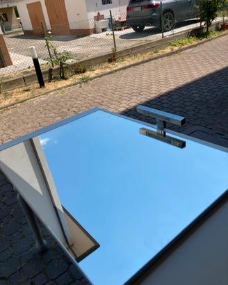 Specchio orizzontale con lampada
