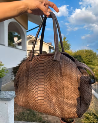 Elegante Borsa a Bauletto in Pelle di Pitone