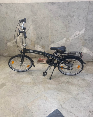 Bici pieghevole salva spazio