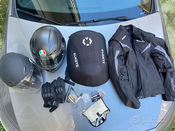 Casco modulare + jet+ giubbino+ guanti+ zaino+kit