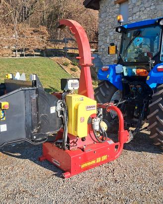 biotrituratore con operatore 