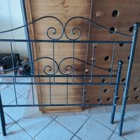 Letto in ferro battuto da una piazza e mezzo 