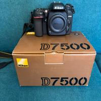 Permuto materiale Nikon con BMW R850R o altra moto