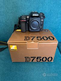 Permuto materiale Nikon con BMW R850R o altra moto