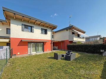 Modernissima Villa a schiera con giardino