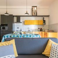 Case con Giardino e parcheggio vista mare