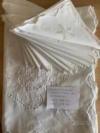 Tovaglia ricamata intaglio