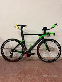 Bici focus izalco chrono per corono e triathlon
