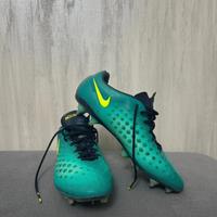 Nike magista