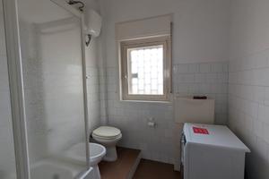 Monolocale arredato - Vicinanze Policlinico